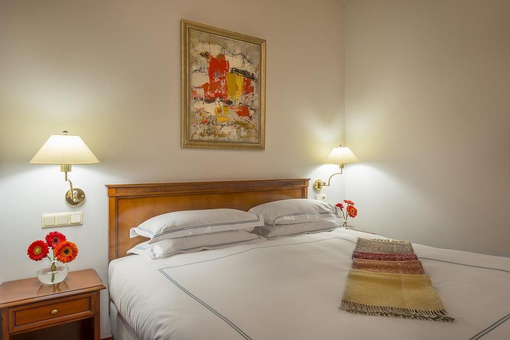 Grotthuss Boutique Hotel Vilnius Phòng bức ảnh