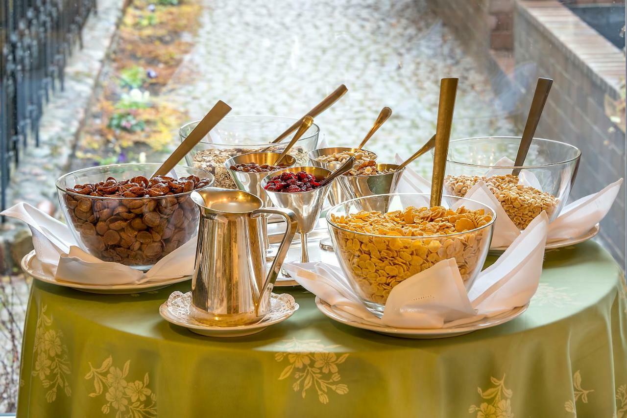 Grotthuss Boutique Hotel Vilnius Ngoại thất bức ảnh